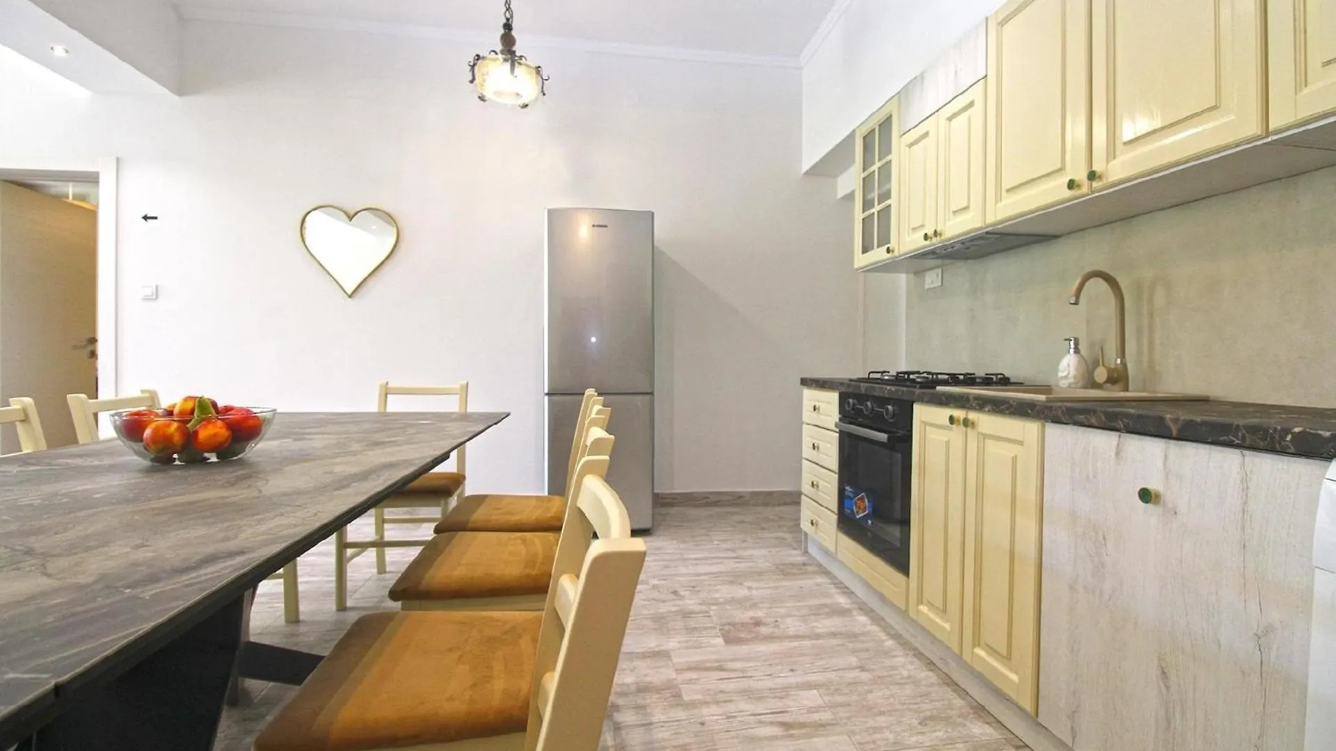 Ferienwohnung Fuer 10 Personen Ca 150 Qm In Pula, Istrien Istrische Riviera Apartment