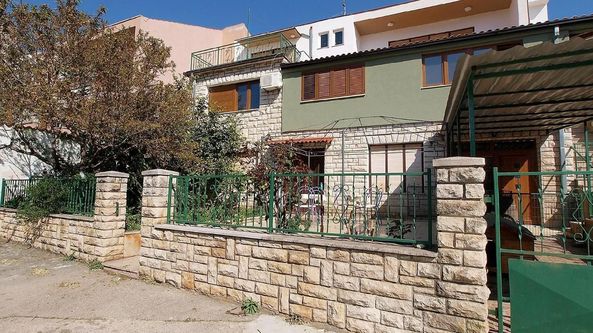 Apartment Ferienwohnung Fuer 10 Personen Ca 150 Qm In Pula, Istrien Istrische Riviera