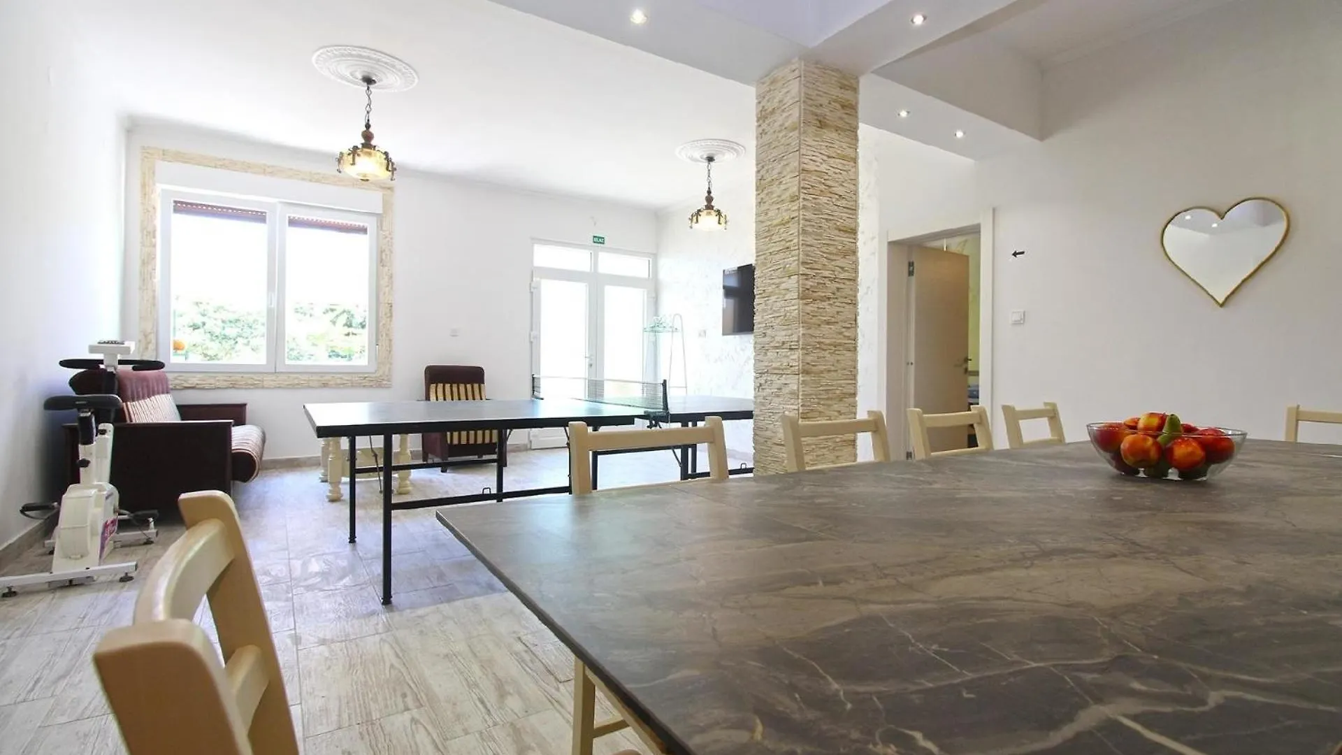 Apartment Ferienwohnung Fuer 10 Personen Ca 150 Qm In Pula, Istrien Istrische Riviera