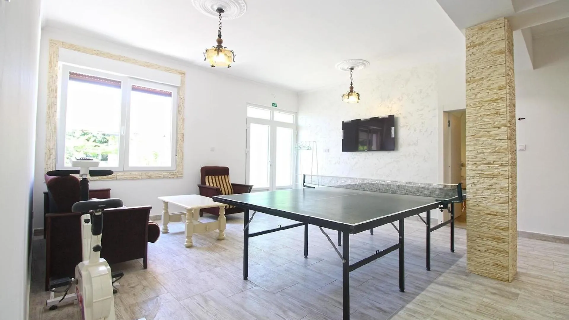 Ferienwohnung Fuer 10 Personen Ca 150 Qm In Pula, Istrien Istrische Riviera Apartment
